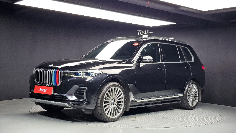 car BMW X7 id54216 main photo