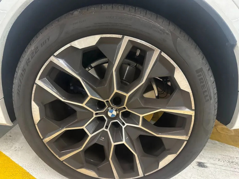 car BMW X7 id54221 photo #9