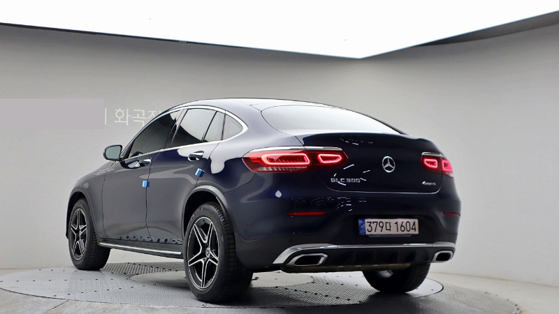 car Mercedes Benz GLC id54285 photo #2