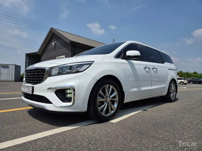 car KIA Carnival id54404 photo #2