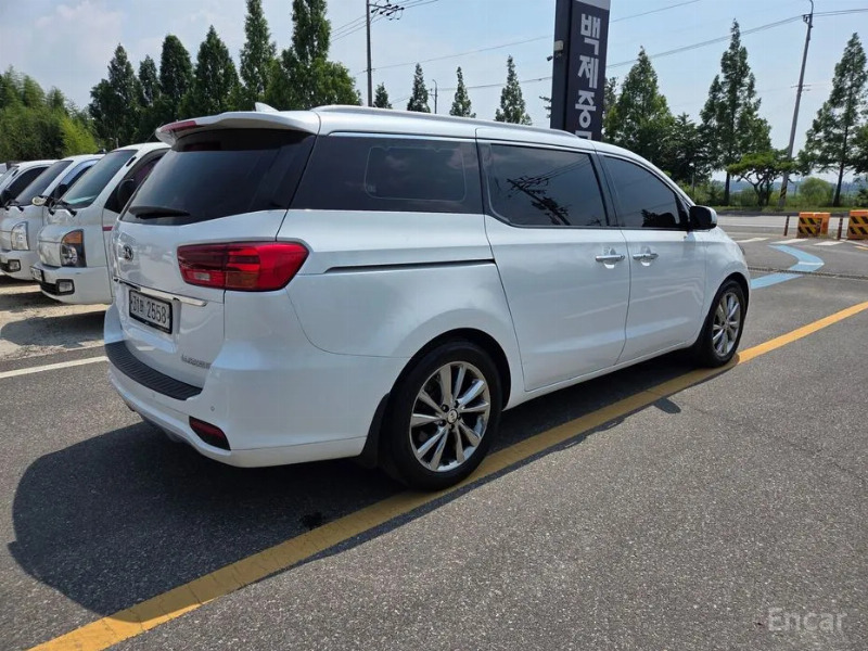 car KIA Carnival id54404 photo #5