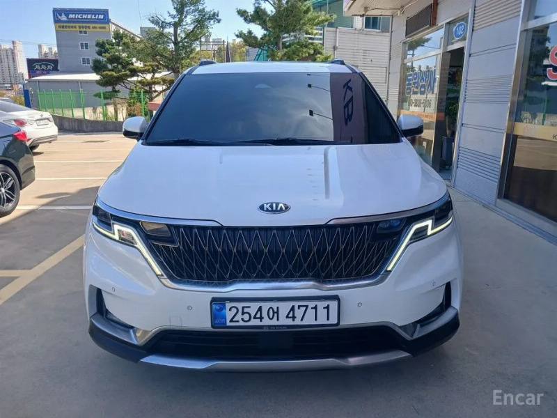 car KIA Carnival id54408 main photo
