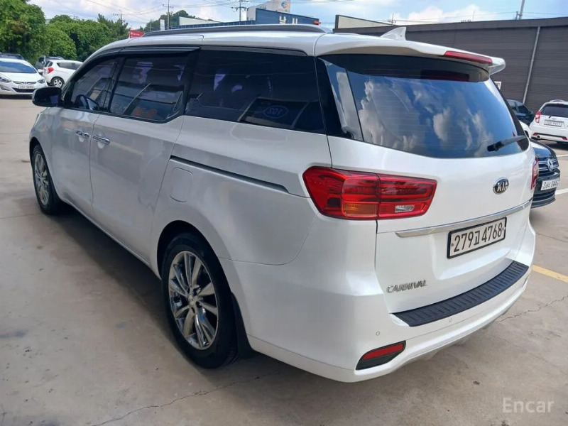 car KIA Carnival id54409 photo #6