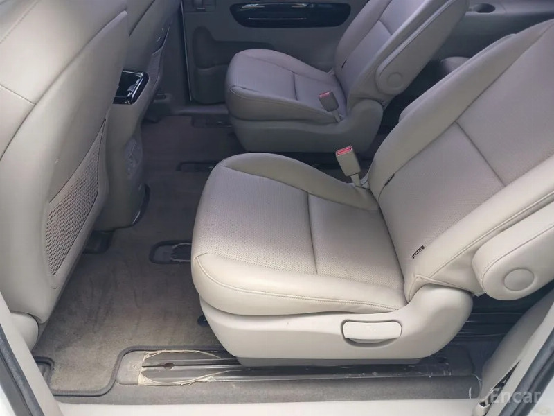 car KIA Carnival id54409 photo #8