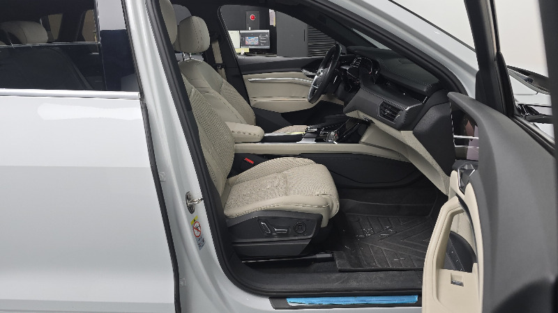 car Audi e-tron id54507 photo #11