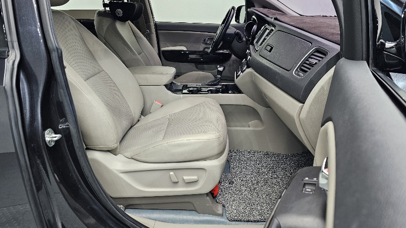 car KIA Carnival id54525 photo #10
