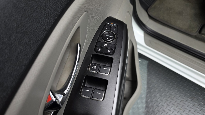 car KIA Carnival id54539 photo #18