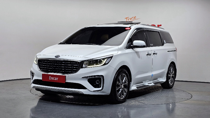 car KIA Carnival id54557 main photo