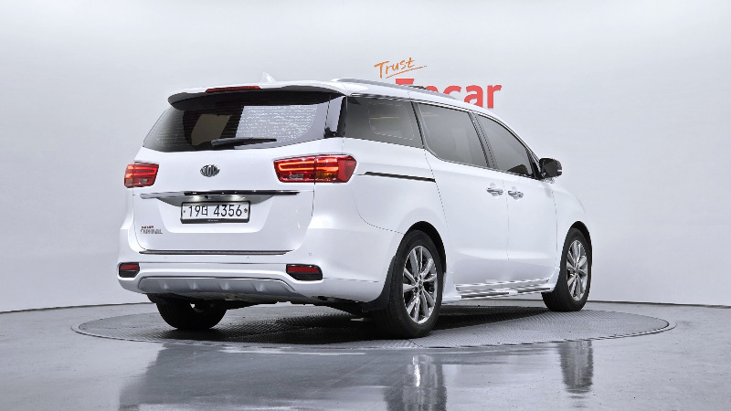 car KIA Carnival id54566 photo #2