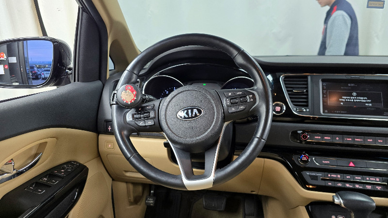 car KIA Carnival id54567 photo #13