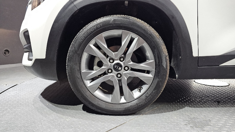 car KIA Seltos id54584 photo #5