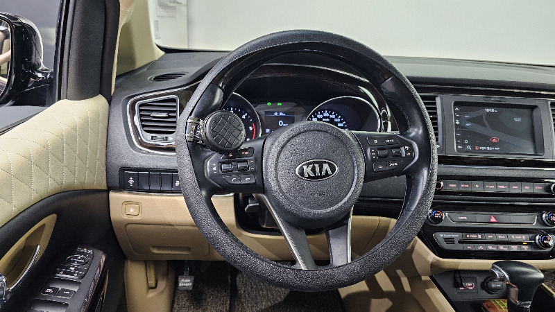 car KIA Carnival id54621 photo #13