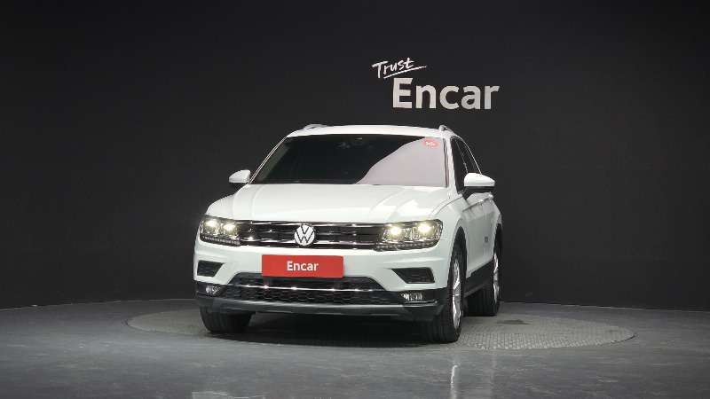 car Volkswagen Tiguan id54653 photo #3