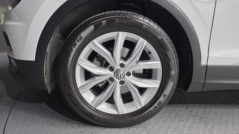 car Volkswagen Tiguan id54653 photo #5