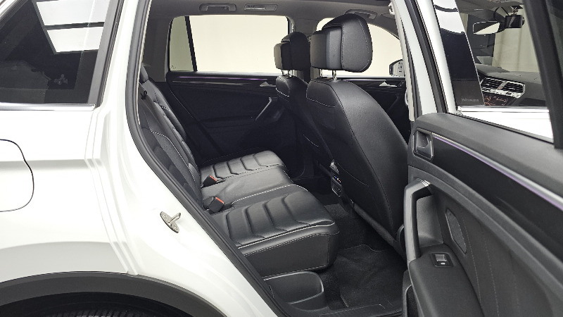 car Volkswagen Tiguan id54654 photo #12