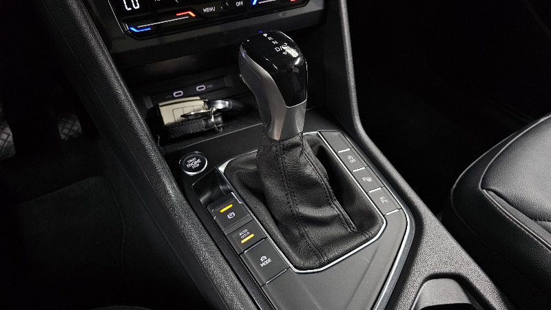 car Volkswagen Tiguan id54654 photo #9