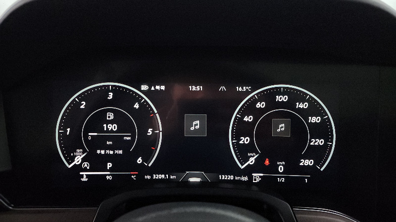 car Volkswagen Touareg id54656 photo #8