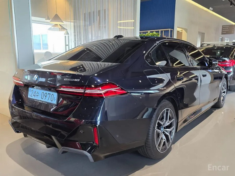 car BMW i5 id54714 photo #2