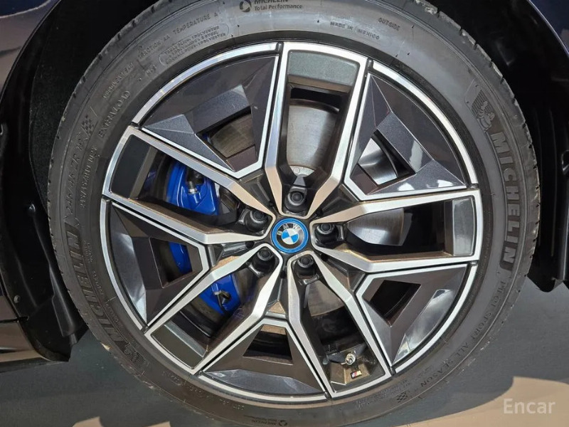 car BMW i5 id54714 photo #5