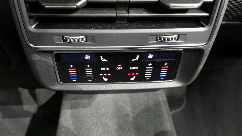 car Audi Q8 id54809 photo #19