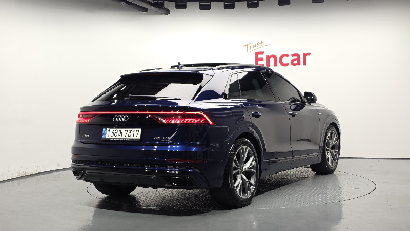 car Audi Q8 id54809 photo #2