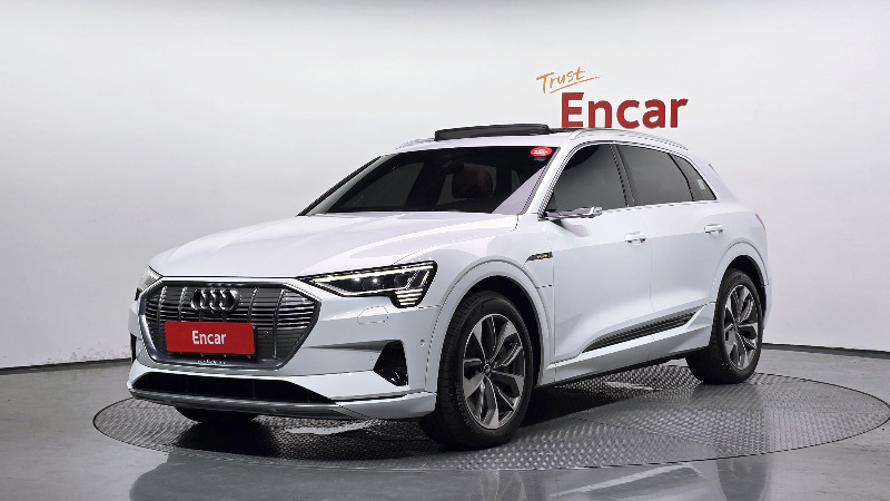car Audi e-tron id54810 main photo