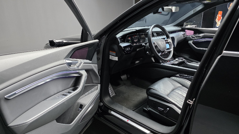 car Audi e-tron id54821 photo #10