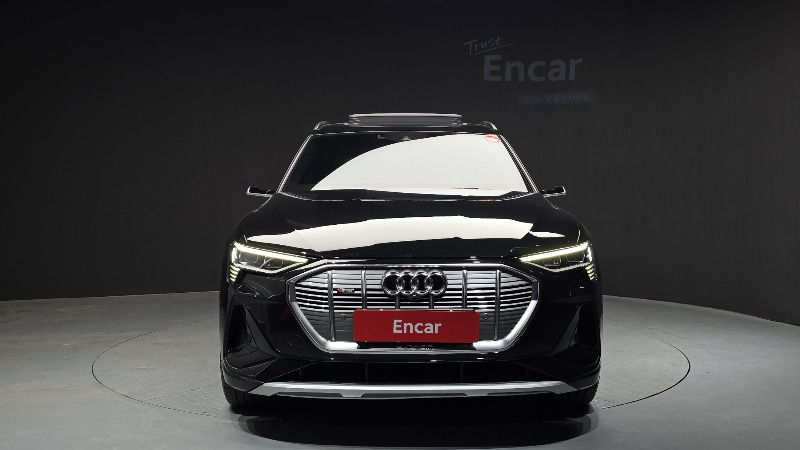car Audi e-tron id54821 photo #3