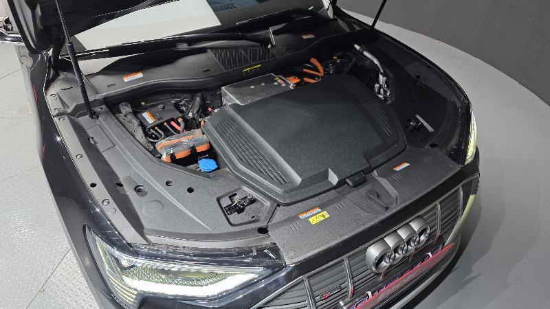 car Audi e-tron id54821 photo #6