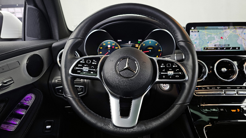 car Mercedes Benz GLC id54829 photo #13