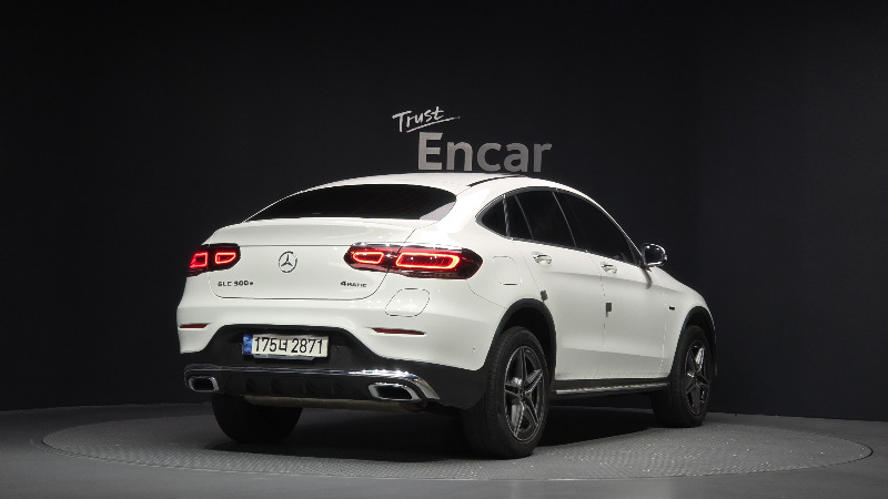 car Mercedes Benz GLC id54830 photo #2