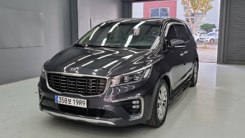 car KIA Carnival id54941 main photo