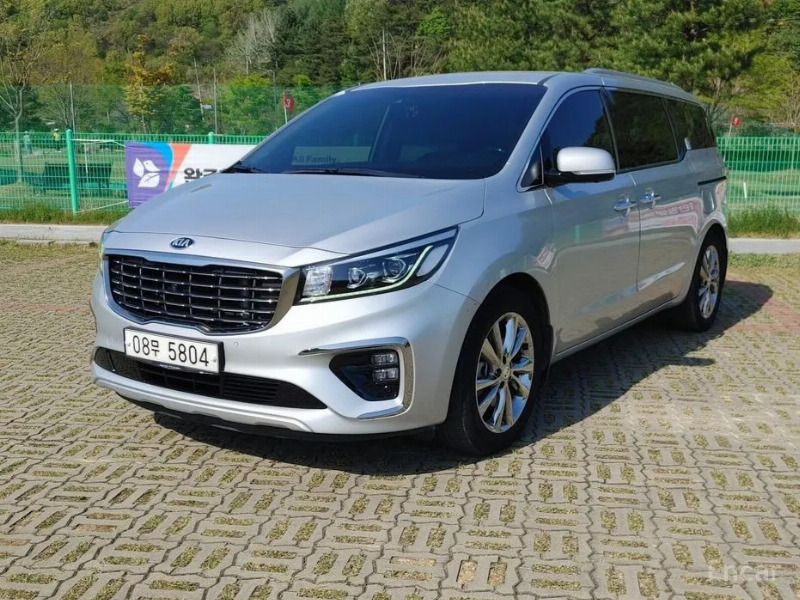 car KIA Carnival id54952 main photo