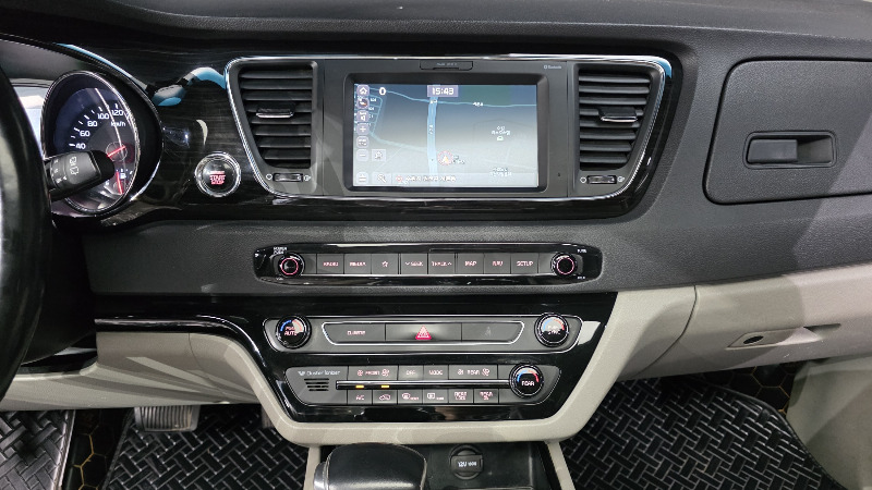 car KIA Carnival id54956 photo #14