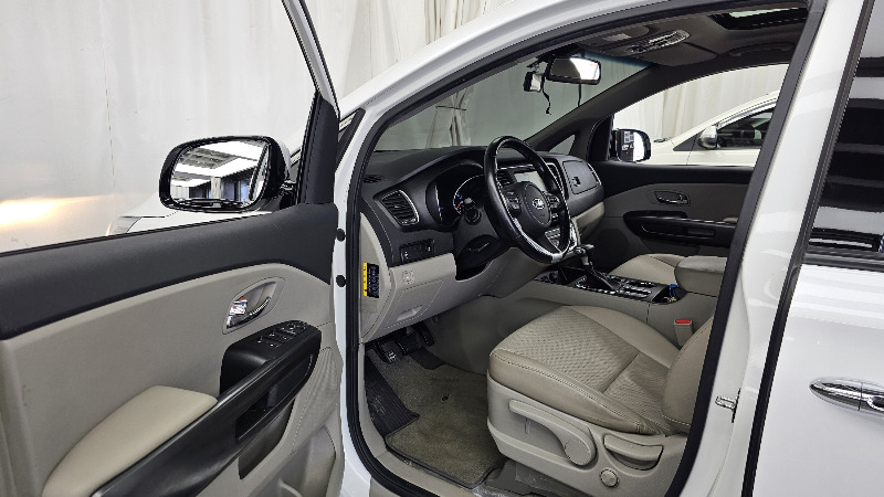 car KIA Carnival id54987 photo #10