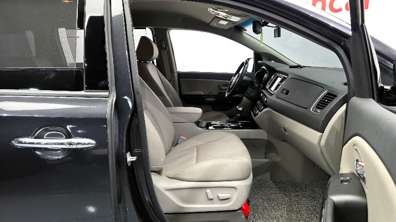 car KIA Carnival id54992 photo #10