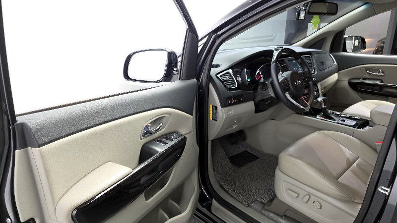 car KIA Carnival id54992 photo #11