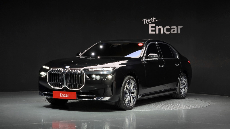 car BMW i7 id55105 main photo