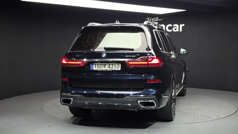 car BMW X7 id55113 photo #4