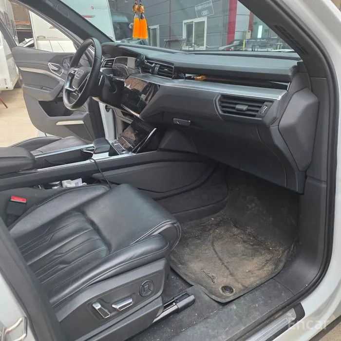 car Audi e-tron id55174 photo #11