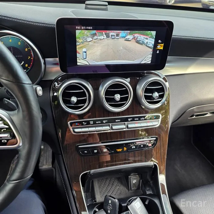 car Mercedes Benz GLC id55201 photo #16