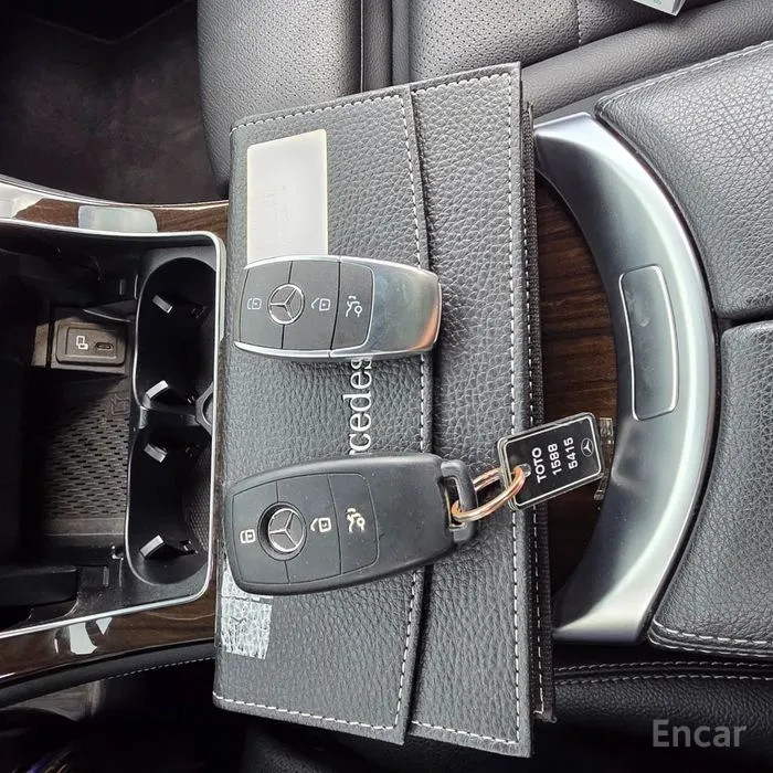 car Mercedes Benz GLC id55201 photo #17