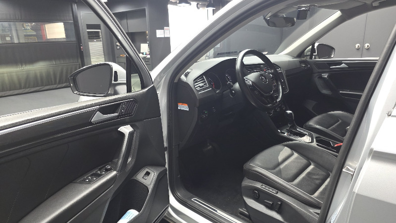 car Volkswagen Tiguan id55335 photo #10