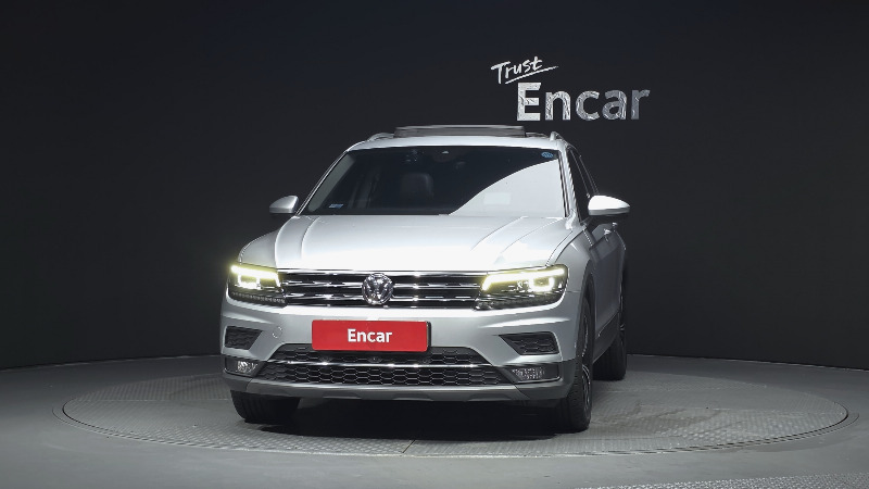 car Volkswagen Tiguan id55335 photo #3
