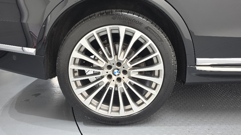 car BMW X7 id55375 photo #5