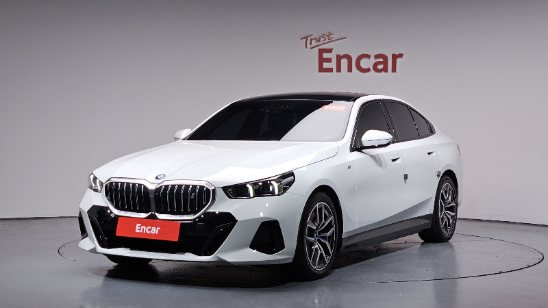 car BMW i5 id55385 main photo