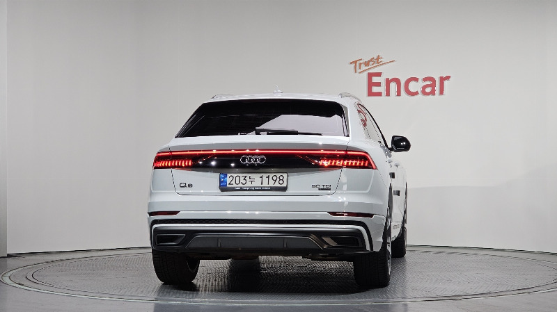 car Audi Q8 id55441 photo #4