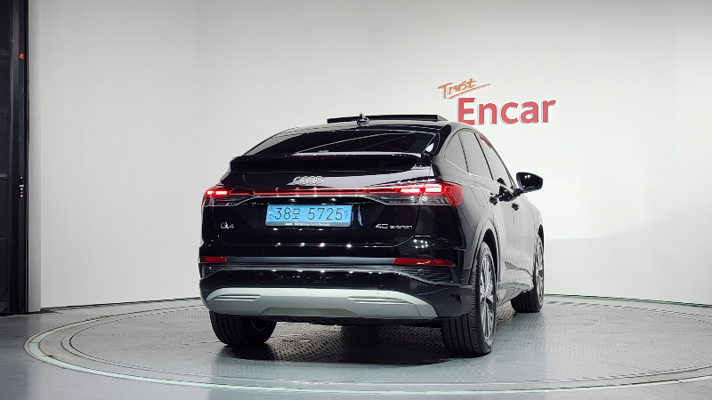 car Audi Q4 e-tron id55448 photo #4