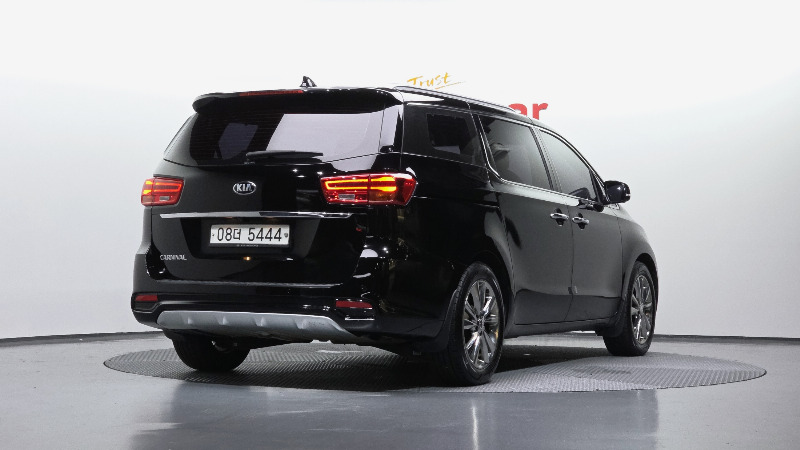 car KIA Carnival id55593 photo #2