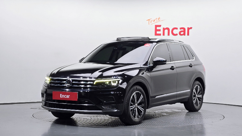 car Volkswagen Tiguan id55648 main photo